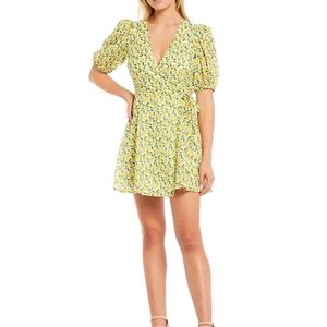 Gianni Bini Lemon Wrap Dress 🍋